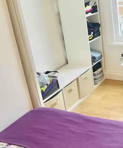 Very Lovely And Central 1-Bed Apartment In London