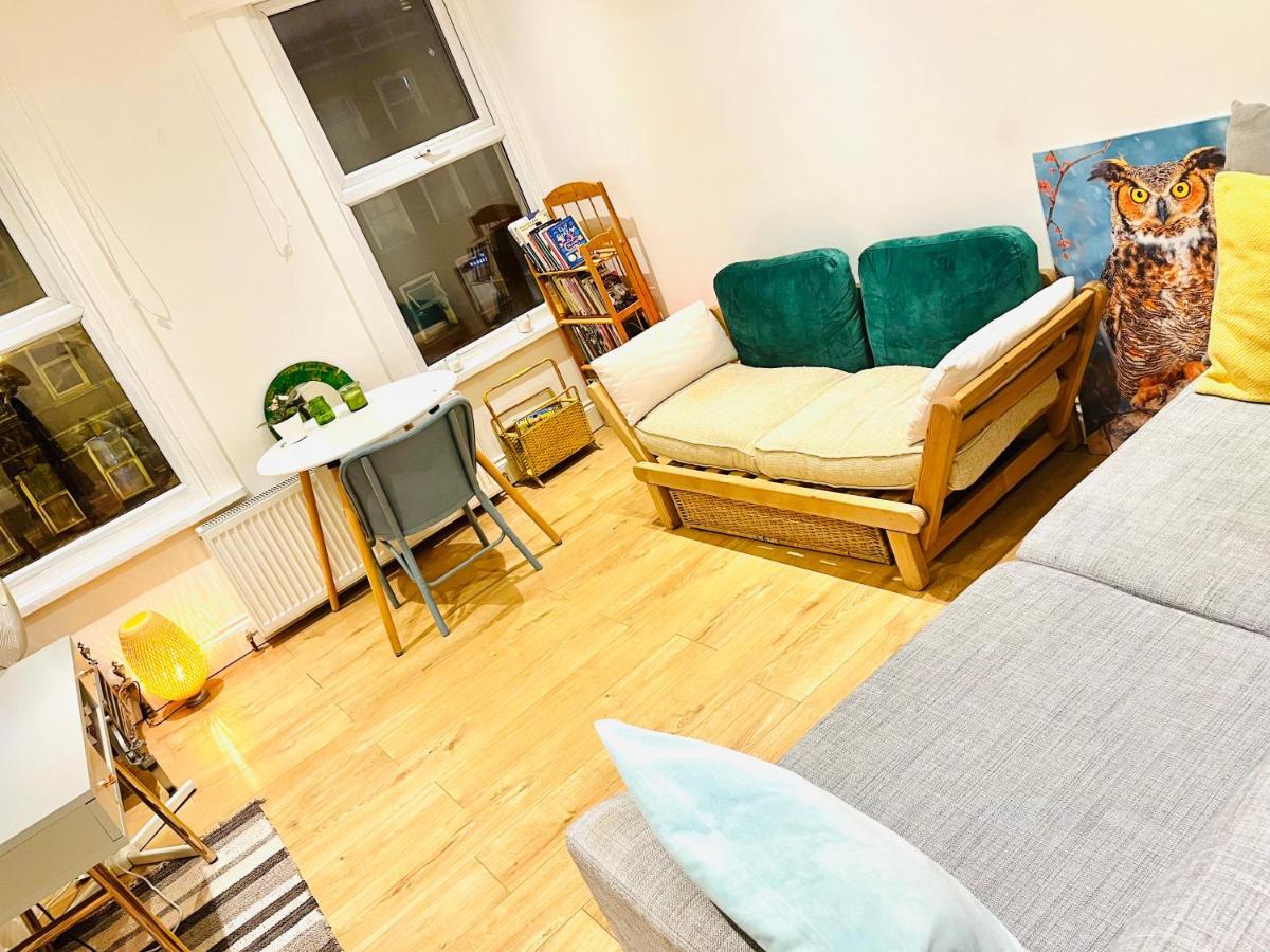 Very Lovely And 1-bed In Londra