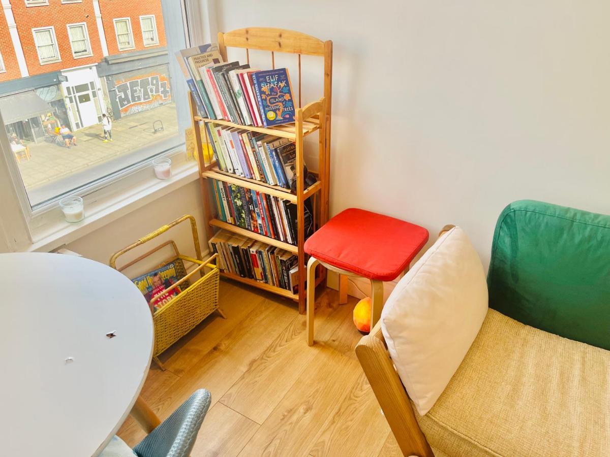 Appartamento Very Lovely And 1-bed In Londra