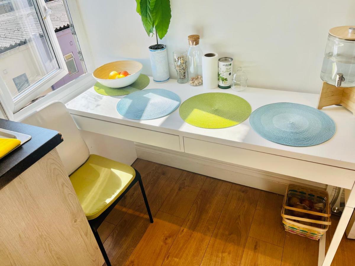 Appartamento Very Lovely And 1-bed In *
