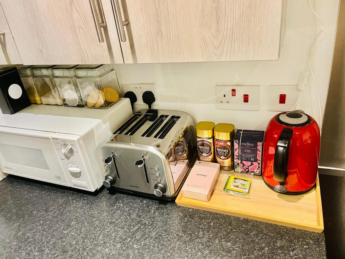 Appartamento Very Lovely And 1-bed In Londra