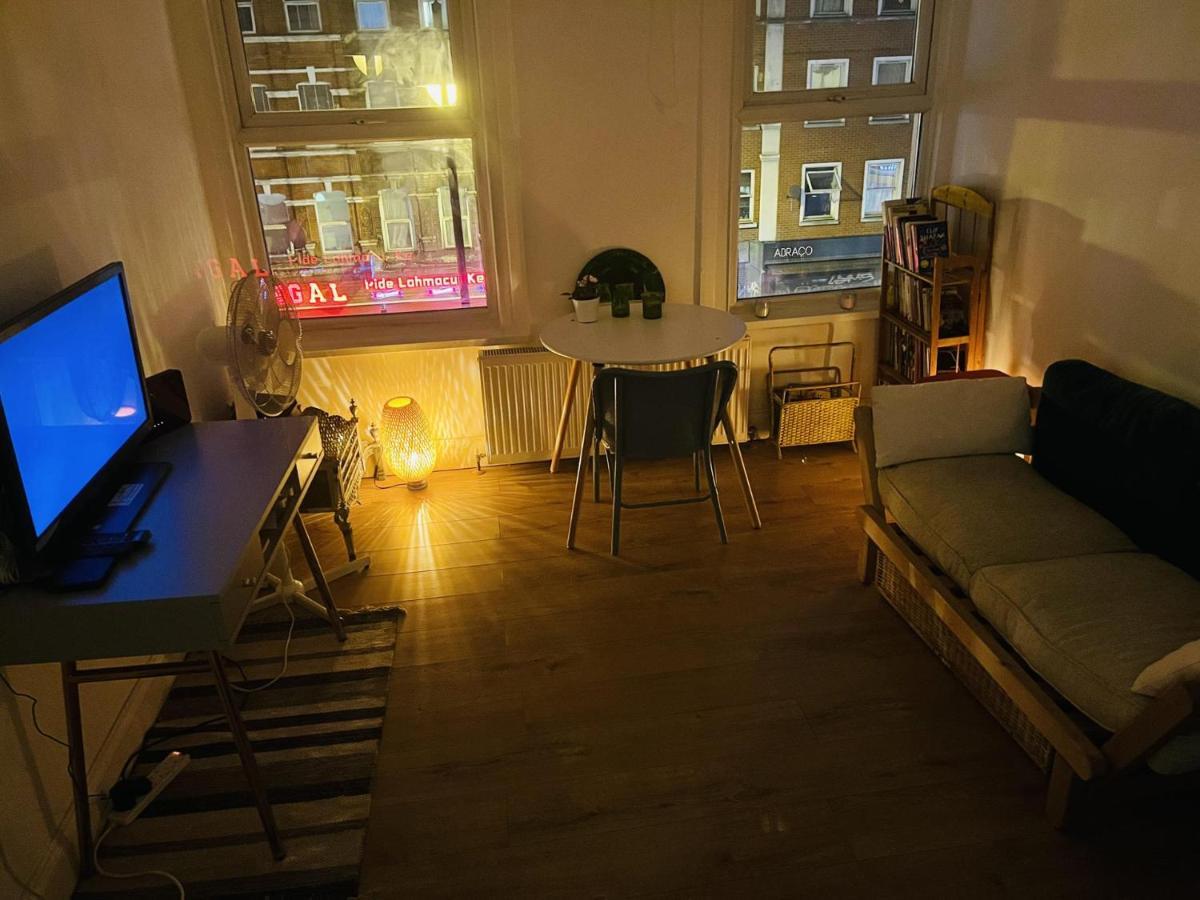 Appartamento Very Lovely And 1-bed In *