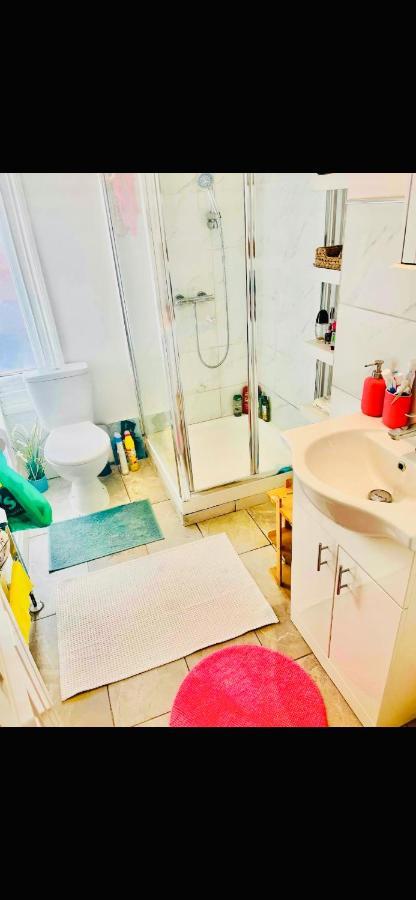 Appartamento Very Lovely And 1-bed In